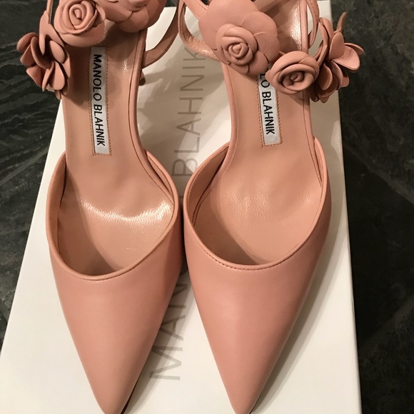 Manolo Blahnik Volvona Pumps; 2017 special edition - Picture 2 of 8